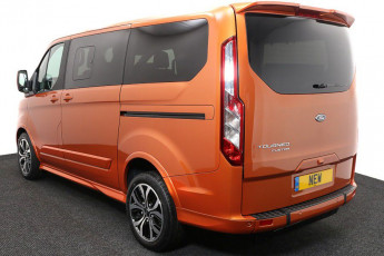 1.Wheelchair accessible vehicles for sale Ford Tourneo Custom Sport Orange 3