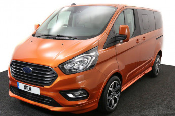 1.Wheelchair accessible vehicles for sale Ford Tourneo Custom Sport Orange 2