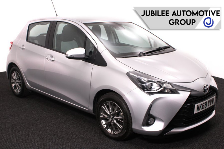 Silver yaris wk68yvw 1