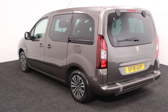 Wheelchair accessible vehicle Peugeot Partner SF18GXP 3
