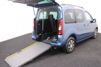 Wheelchair adapted vehicle Citroen Berlingo WA68EVJ 4