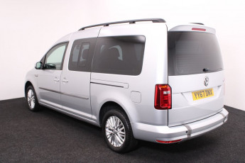 Wheelchair accessible van VW Caddy Silver 3